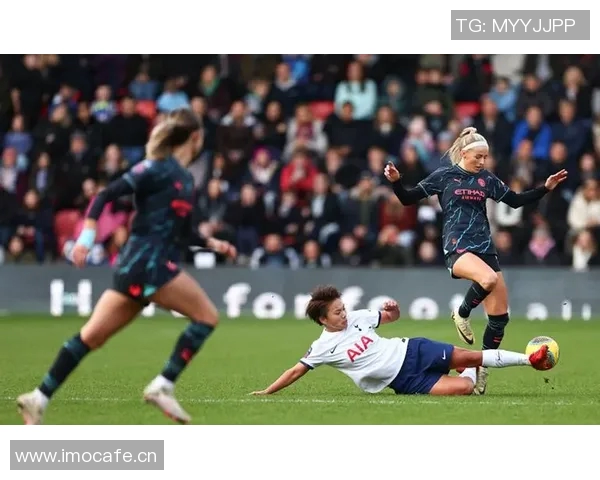 热刺女足主帅称西蒙尼成功证明内在品质超越金钱的重要性