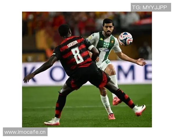 弗拉门戈球员遭持枪抢劫未遂妻子控诉生活在恐惧之中